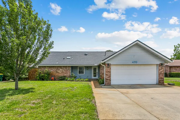 $2,800 | 470 Brian Circle, Mary Esther, FL 32569