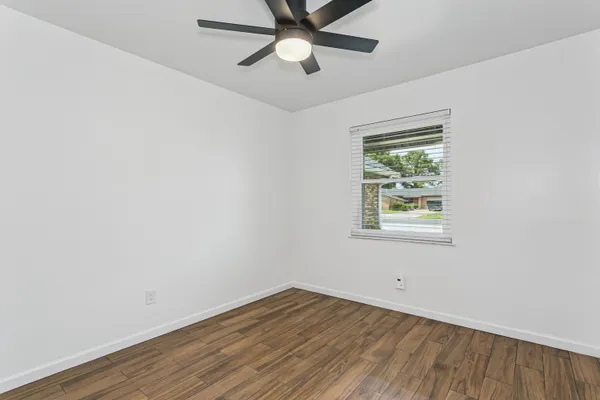 $2,800 | 470 Brian Circle, Mary Esther, FL 32569