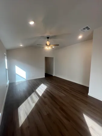 $2,050 | 3111 140th Street, Lubbock, TX 79423