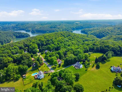 $900,000 | 5115 Hodges Road, Eldersburg, MD 21784