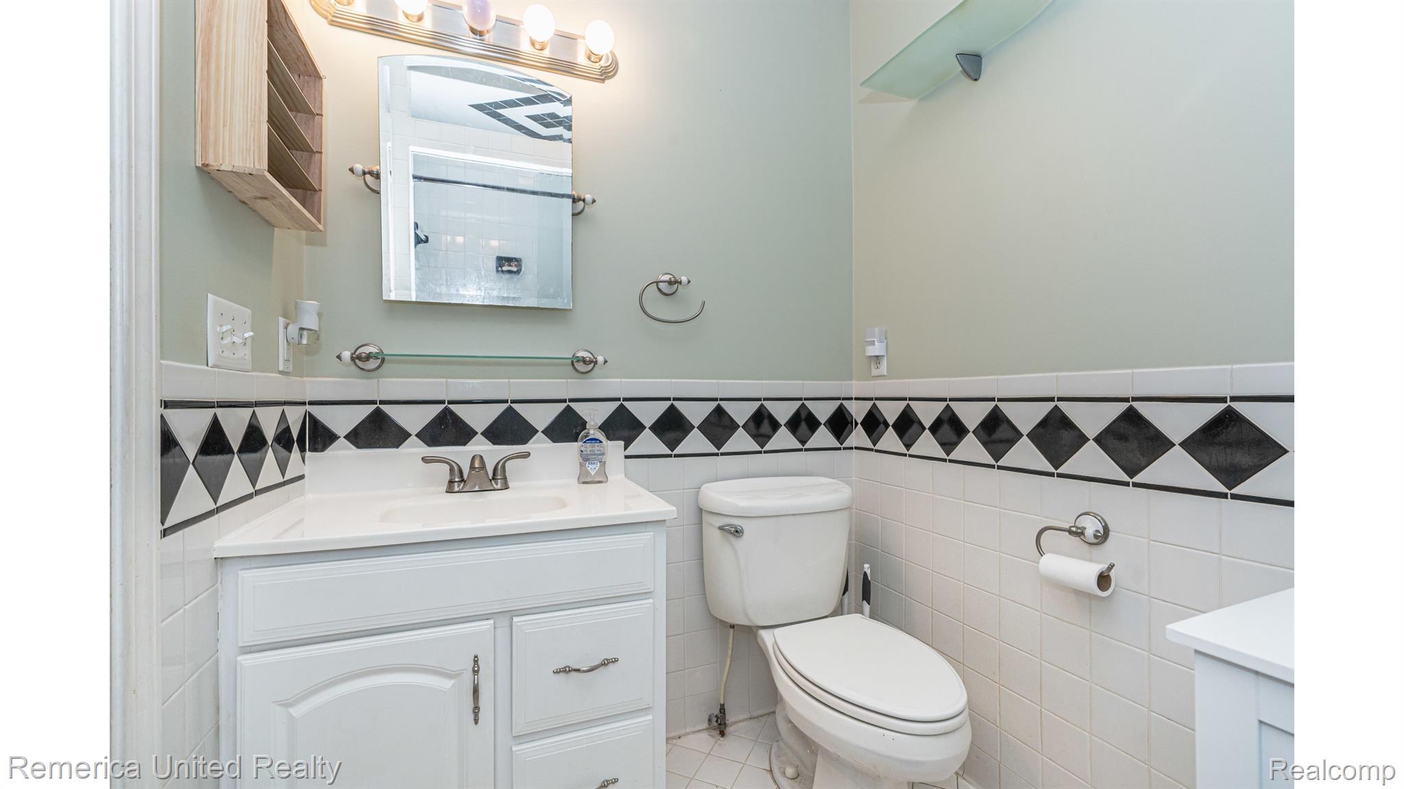 690 Gamma Road Walled Lake, MI 48390 - Photo 43 of 64 Gallery Image 43
