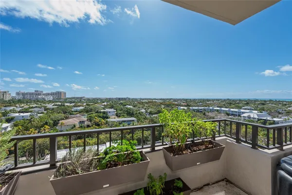 $13,000 | 151 Crandon Boulevard, Unit 939, Key Biscayne, FL 33149