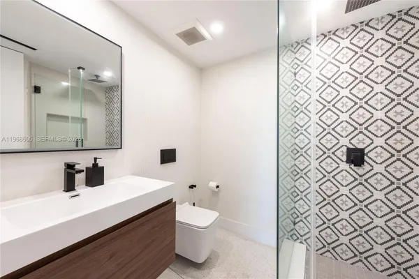 $13,000 | 151 Crandon Boulevard, Unit 939, Key Biscayne, FL 33149