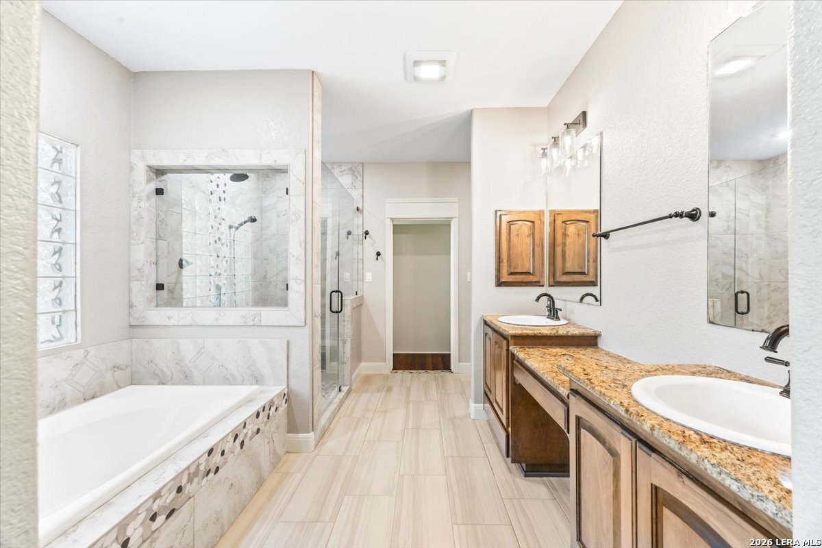 410 Quest Avenue Spring Branch, TX 78070 - Photo 5 of 60