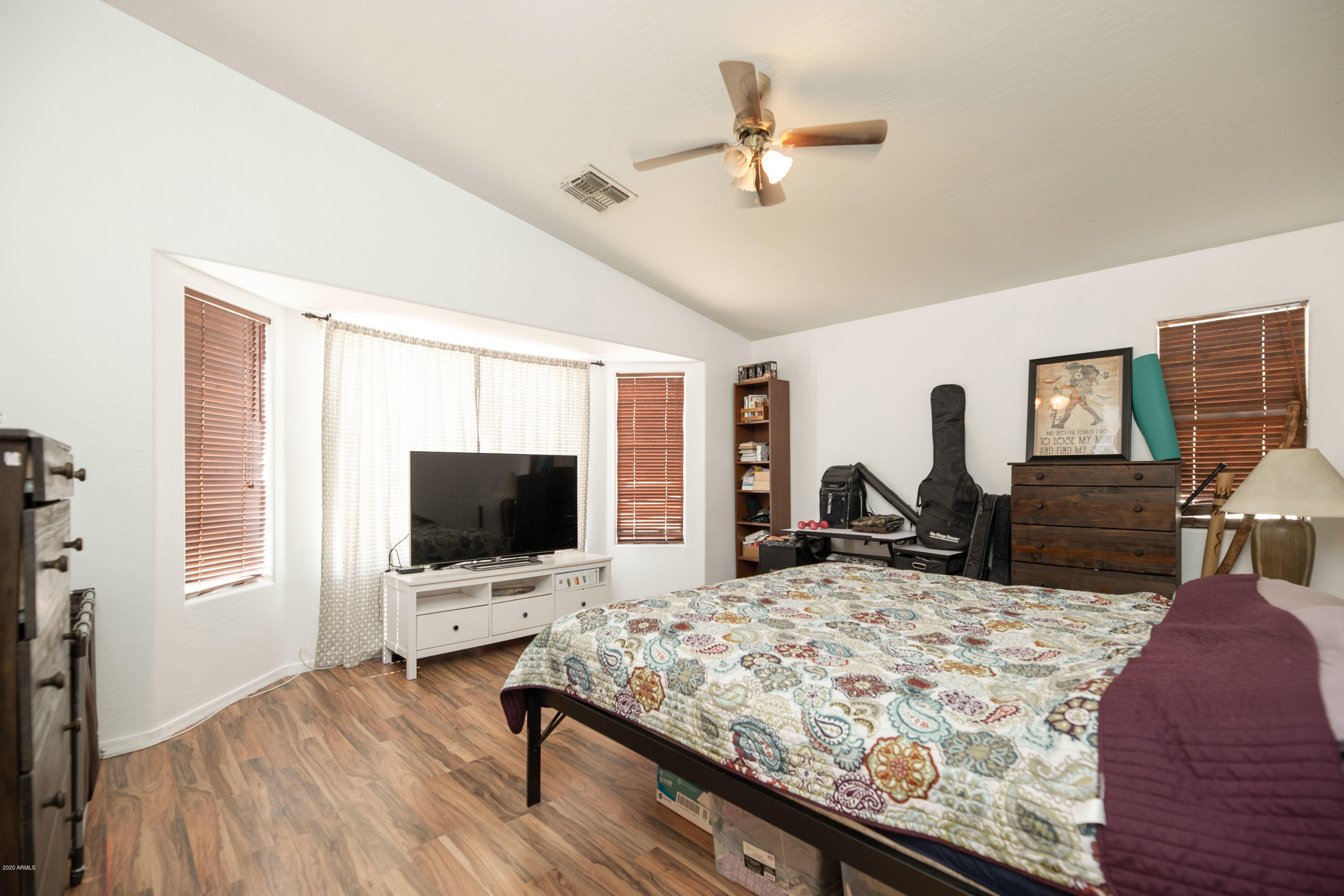2426 West Carson Road Phoenix, AZ 85041 - Photo 14 of 26 c2