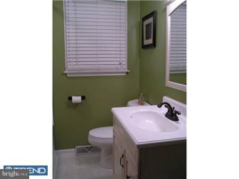 974 Hawks Bridge Road Mannington, NJ 08079 - Photo 6 of 9