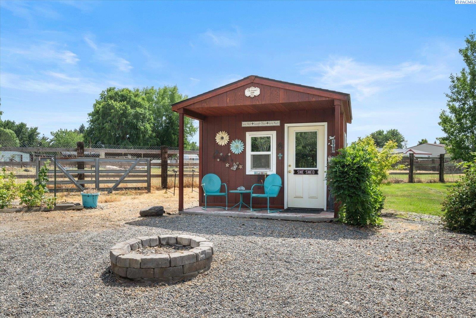 213505 East Cochran Road Kennewick, WA 99337 - Photo 12 of 50 Gallery Image 12
