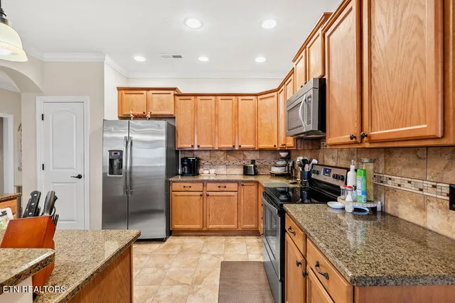 $540,295 | 2241 Boulder Crest Lane, Sevierville, TN 37876