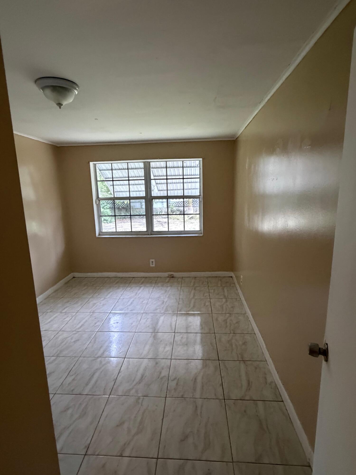 5601 Pierce Street Hollywood, FL 33021 - Photo 15 of 23 15