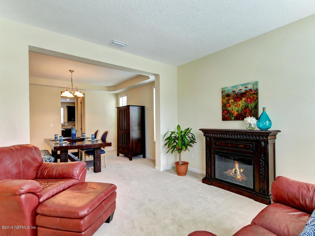 229 Amber Ridge Road Jacksonville, FL 32218 - Photo 2 of 45 229 Amber Ridge Rd-MLS_Size-008-14-Livin