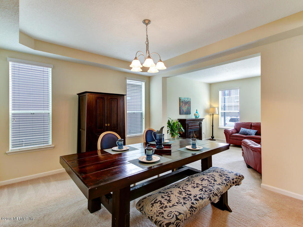 229 Amber Ridge Road Jacksonville, FL 32218 - Photo 3 of 45 229 Amber Ridge Rd-MLS_Size-010-20-Dinin
