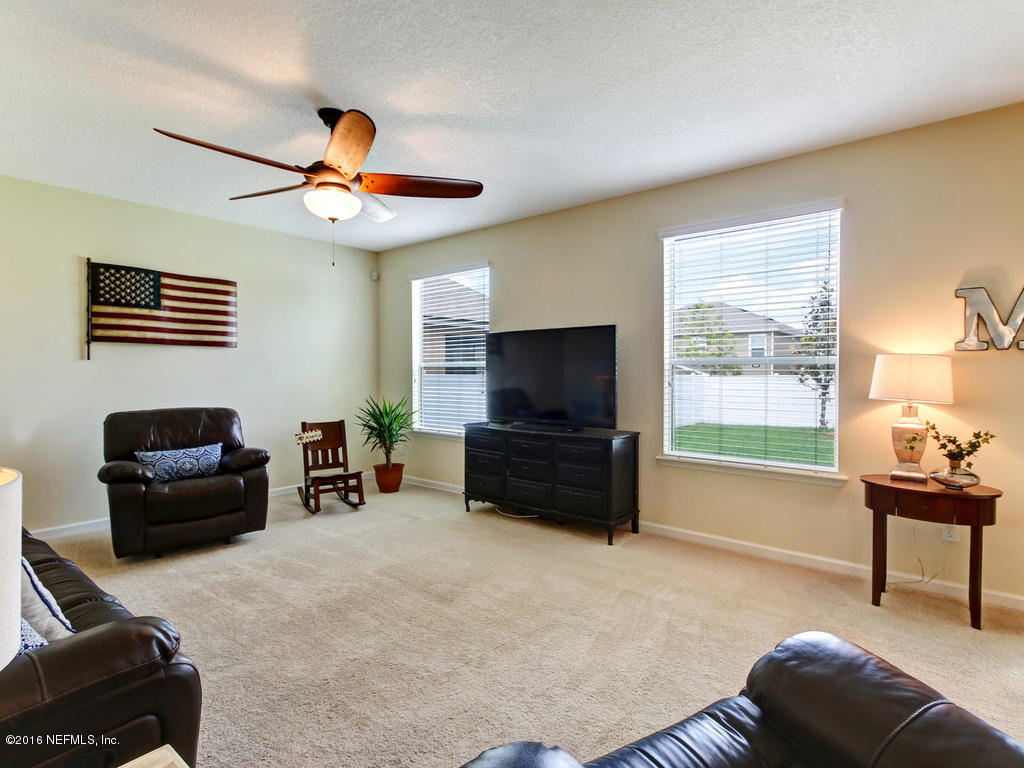229 Amber Ridge Road Jacksonville, FL 32218 - Photo 32 of 45 229 Amber Ridge Rd-MLS_Size-019-25-Famil