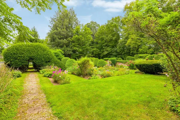 $2,500,000 | 357 Wrights Crossing Road, Pomfret, CT 06259