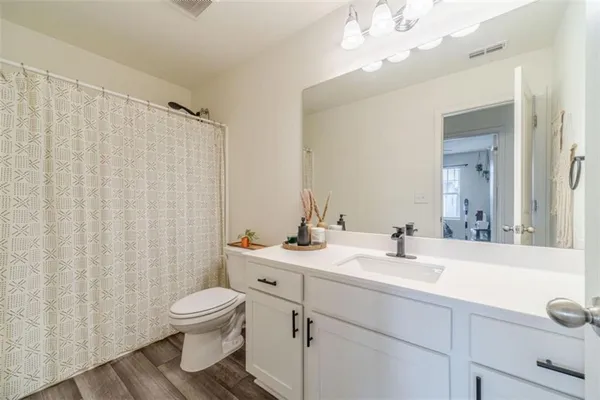 $2,250 | 222 Knightsbridge Lane, Winder, GA 30680