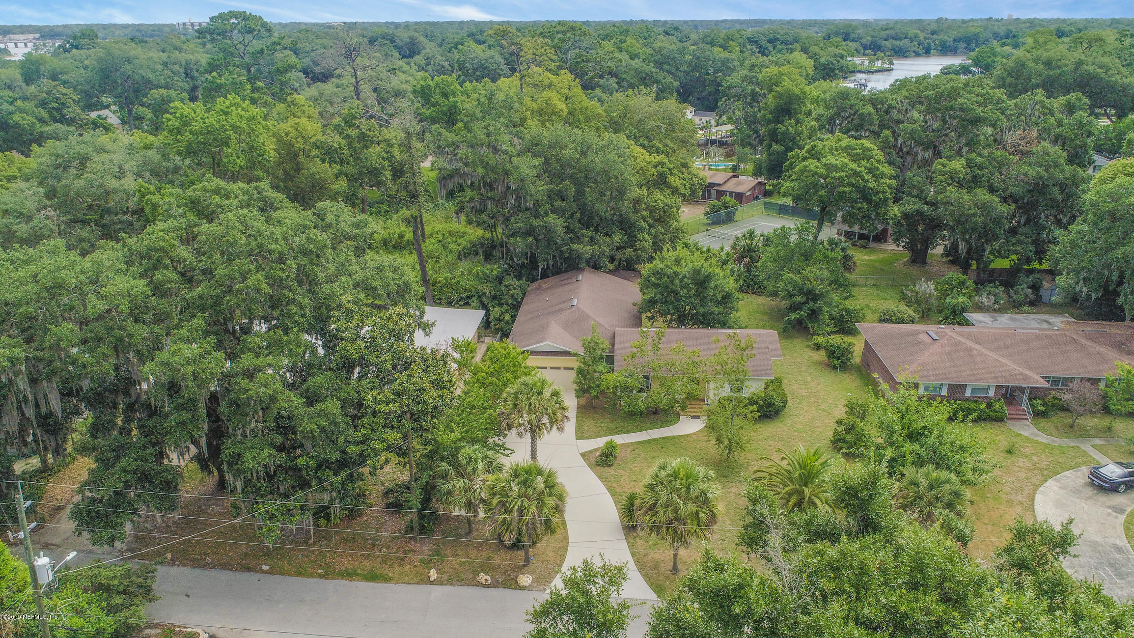 1307 Glengarry Road Jacksonville, FL 32207 - Photo 12 of 57 DJI_0002_1