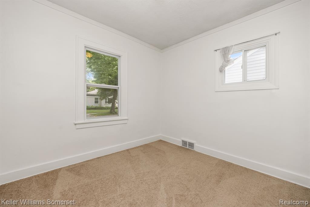 2115 Leitch Road Ferndale, MI 48220 - Photo 20 of 30