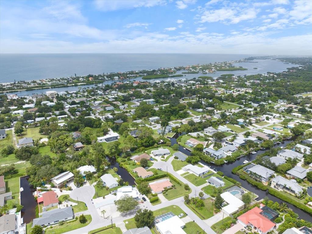 307 Winfield Way Nokomis, FL 34275 - Photo 42 of 58