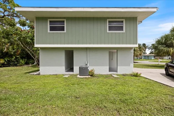 $714,900 | 307 Winfield Way, Nokomis, FL 34275