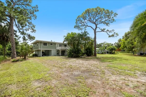 $714,900 | 307 Winfield Way, Nokomis, FL 34275