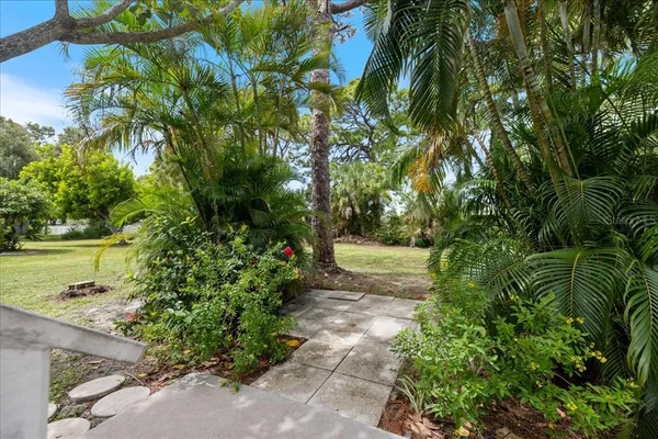 $714,900 | 307 Winfield Way, Nokomis, FL 34275