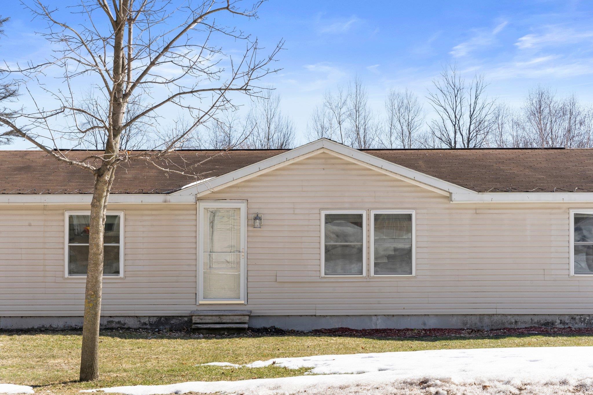9183 South Nelson Street Cedar, MI 49621 - Photo 1 of 38