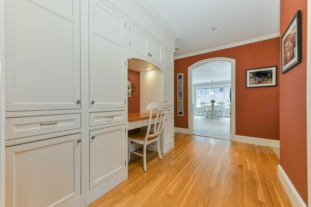 11 Sheffield Road Newton, MA 02460 - Photo 10 of 30 Gallery Image 10