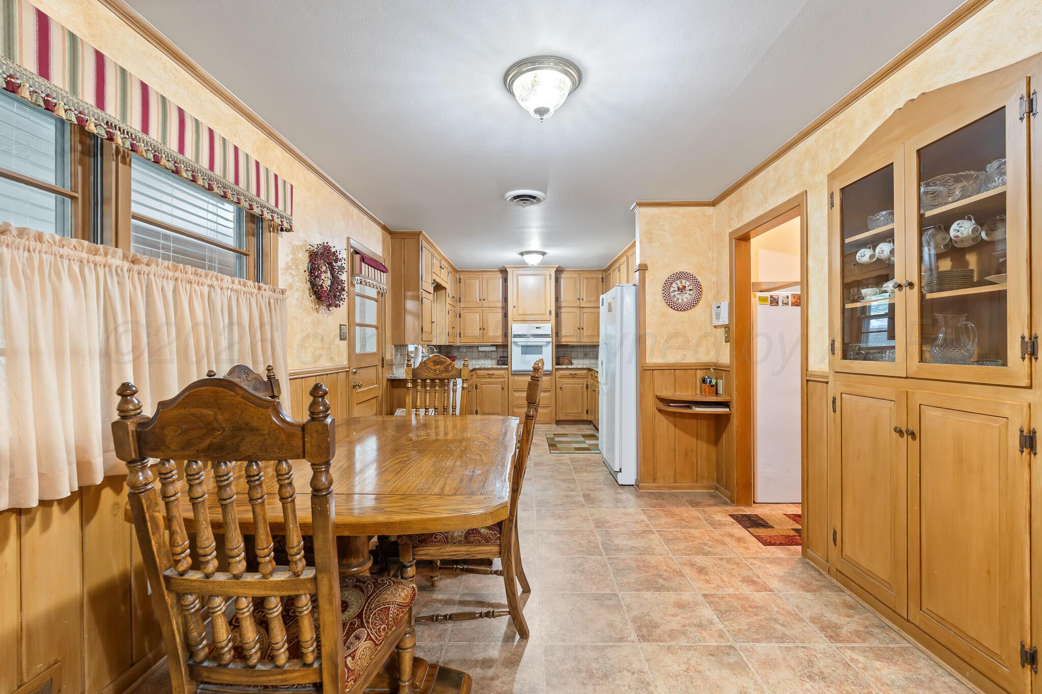 2306 Larry Street Amarillo, TX 79106 - Photo 13 of 37 dining/kitchen
