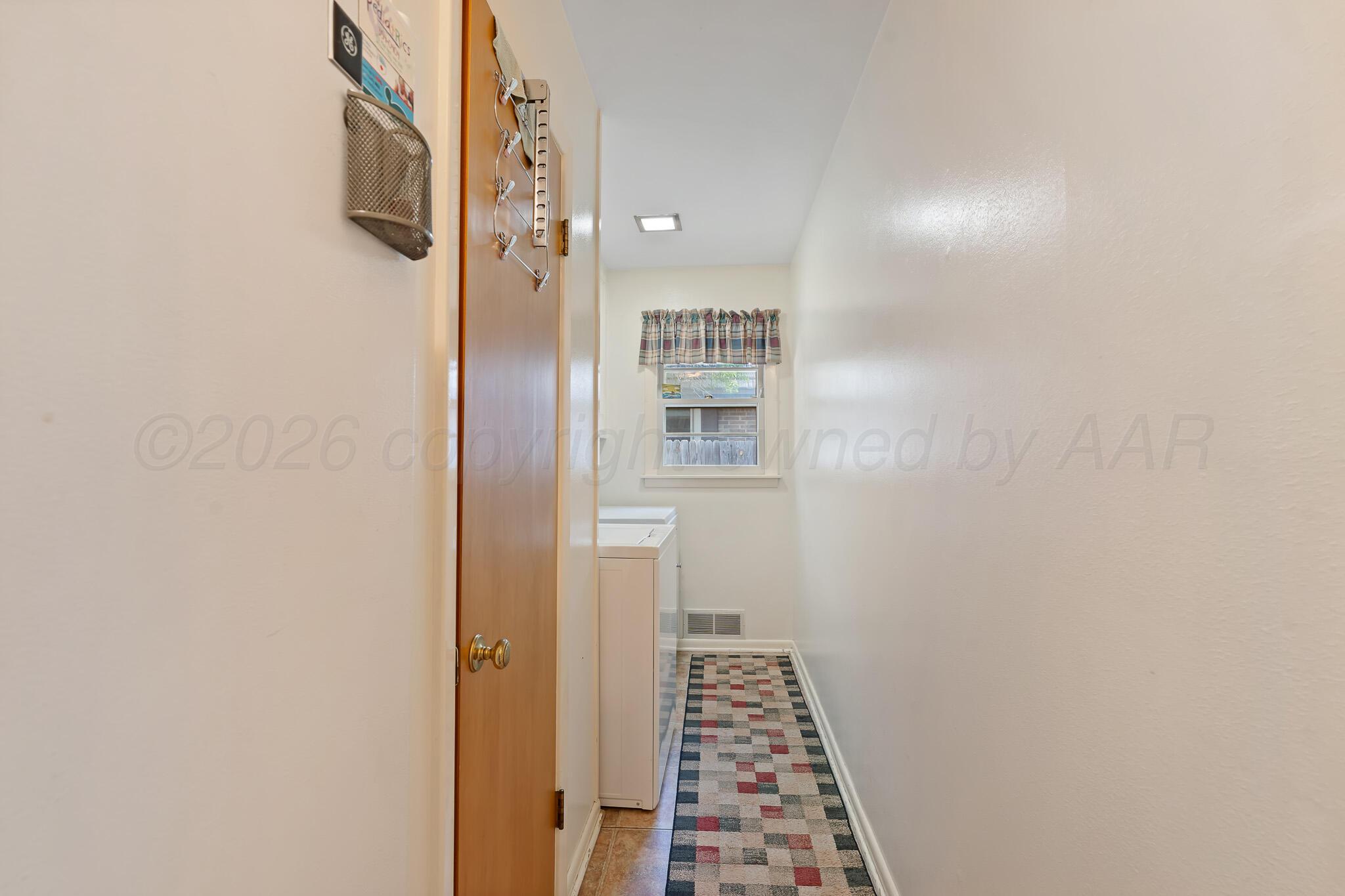 2306 Larry Street Amarillo, TX 79106 - Photo 20 of 37 laundry room