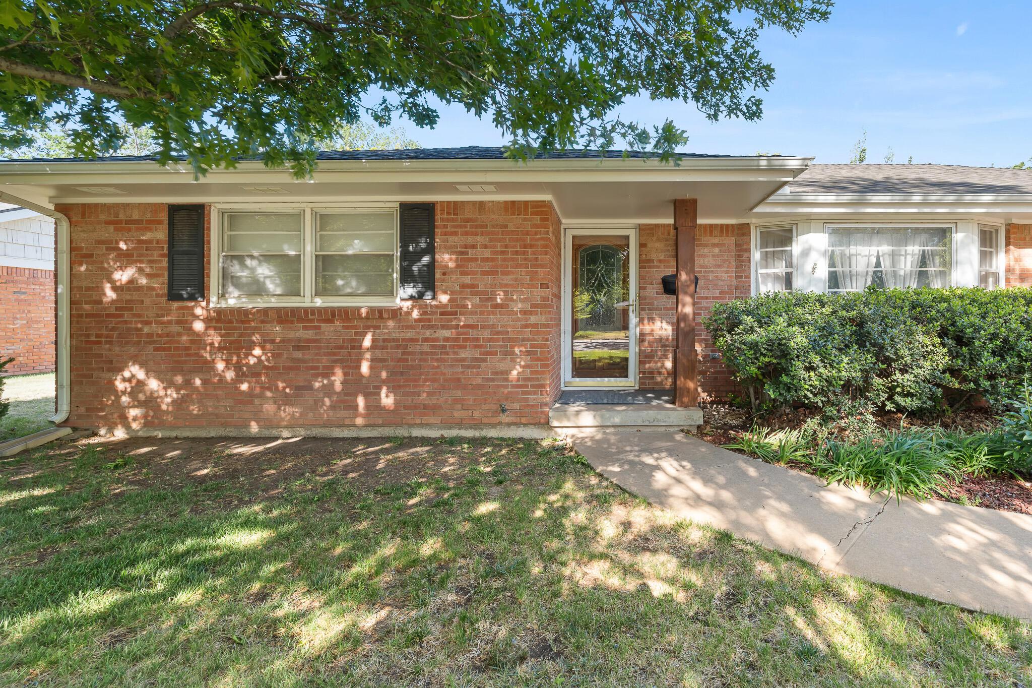 2306 Larry Street Amarillo, TX 79106 - Photo 2 of 37 2306 Larry -1