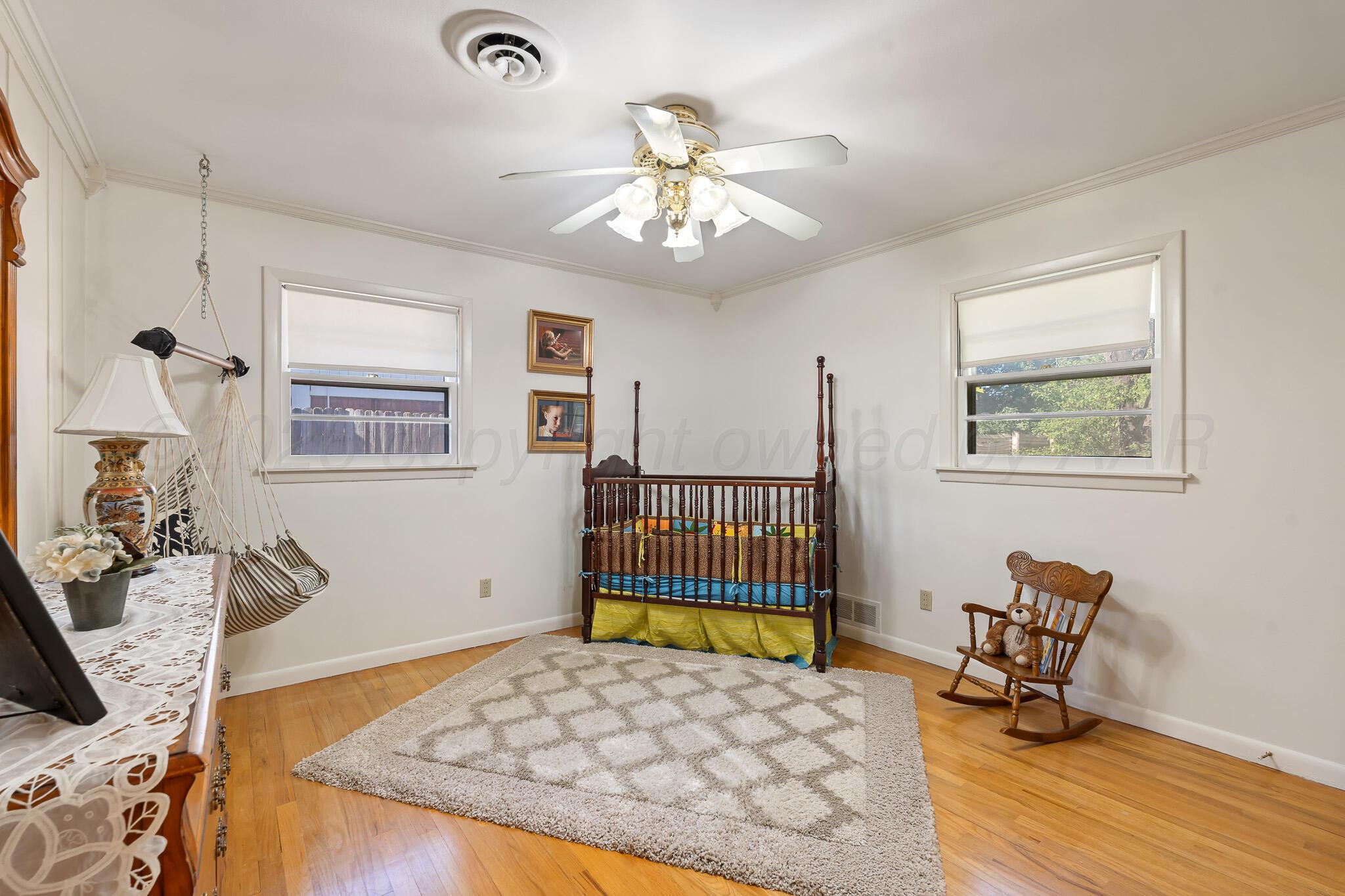 2306 Larry Street Amarillo, TX 79106 - Photo 27 of 37 3rd bedroom