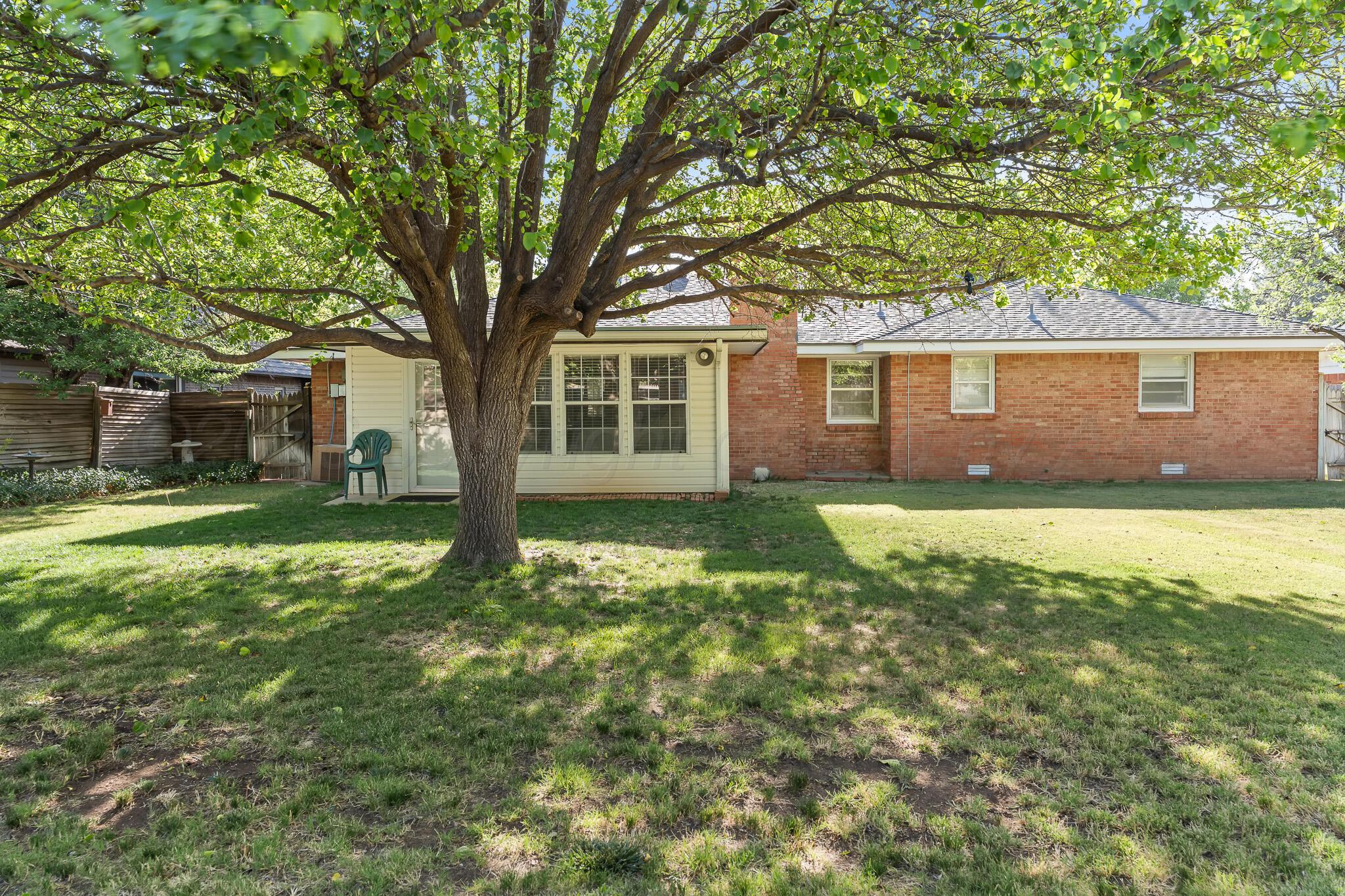 2306 Larry Street Amarillo, TX 79106 - Photo 33 of 37 backyard