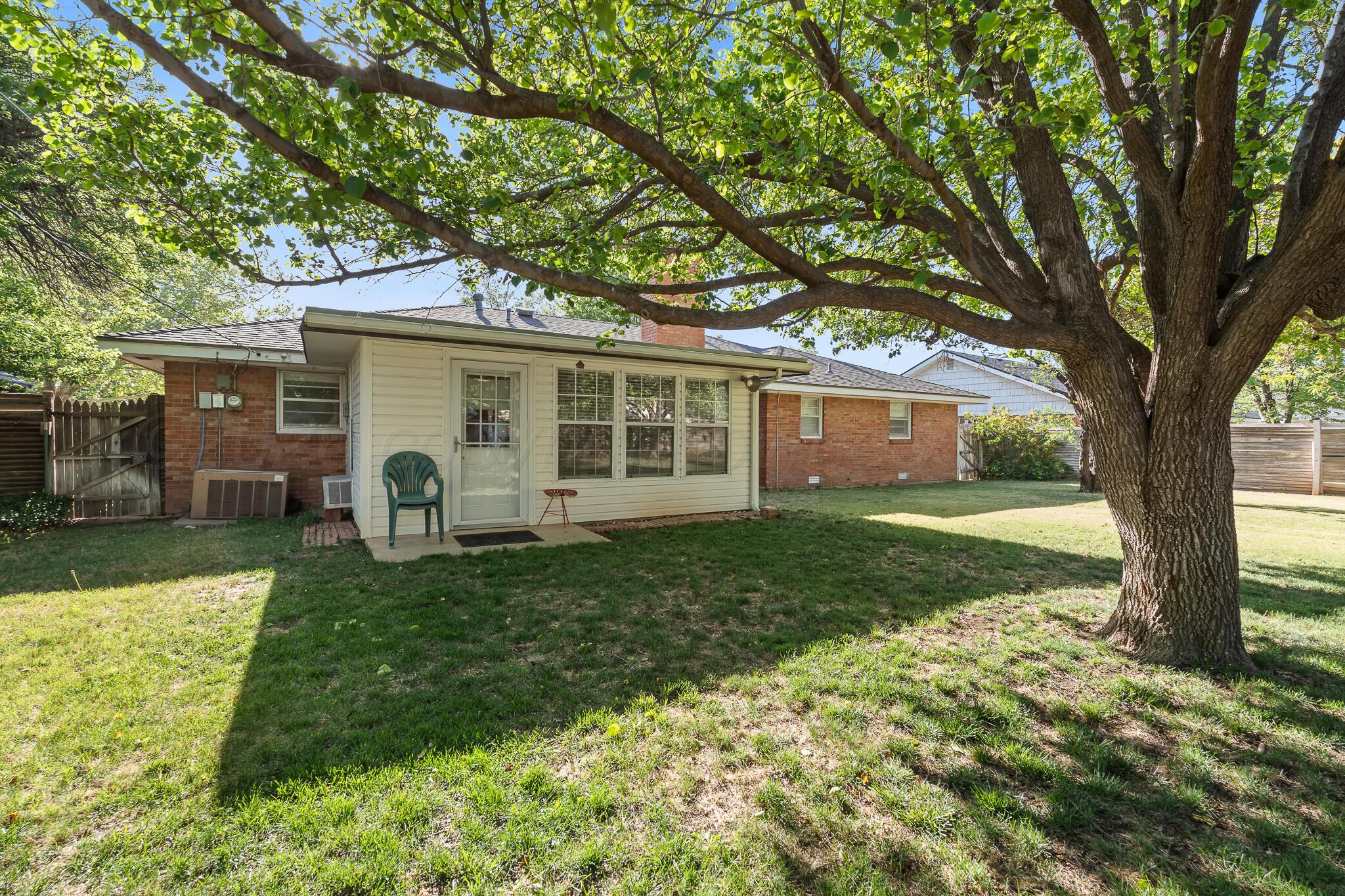 2306 Larry Street Amarillo, TX 79106 - Photo 34 of 37 backyard