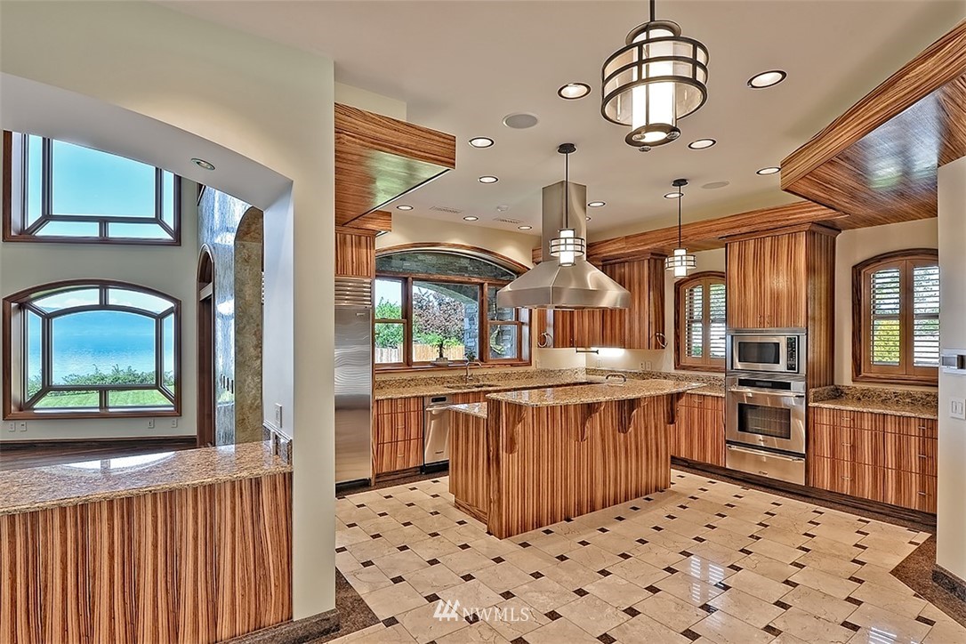 903 Chuckanut Shore Road Bellingham, WA 98229 - Photo 11 of 40