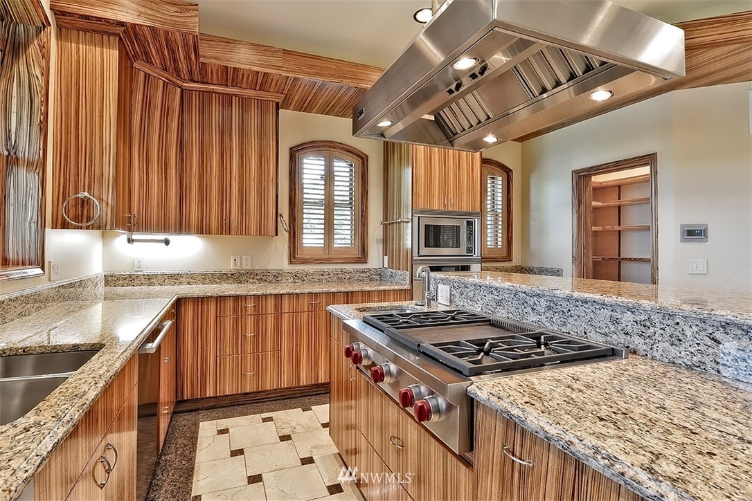 903 Chuckanut Shore Road Bellingham, WA 98229 - Photo 12 of 40