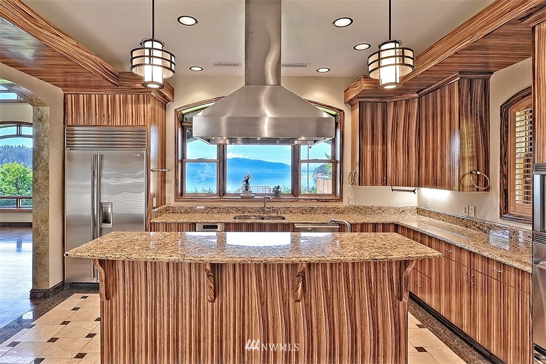 903 Chuckanut Shore Road Bellingham, WA 98229 - Photo 14 of 40