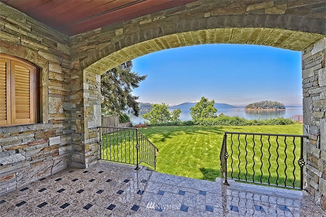 903 Chuckanut Shore Road Bellingham, WA 98229 - Photo 18 of 40
