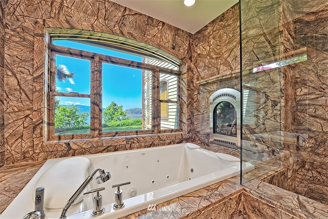 903 Chuckanut Shore Road Bellingham, WA 98229 - Photo 20 of 40
