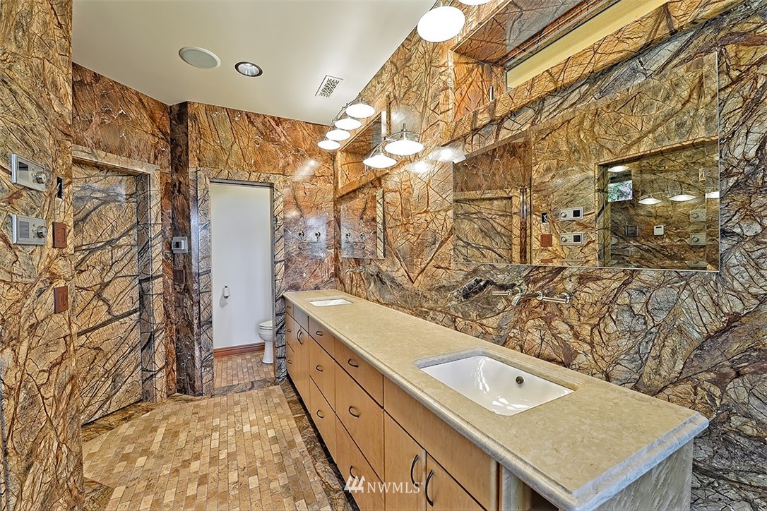 903 Chuckanut Shore Road Bellingham, WA 98229 - Photo 21 of 40