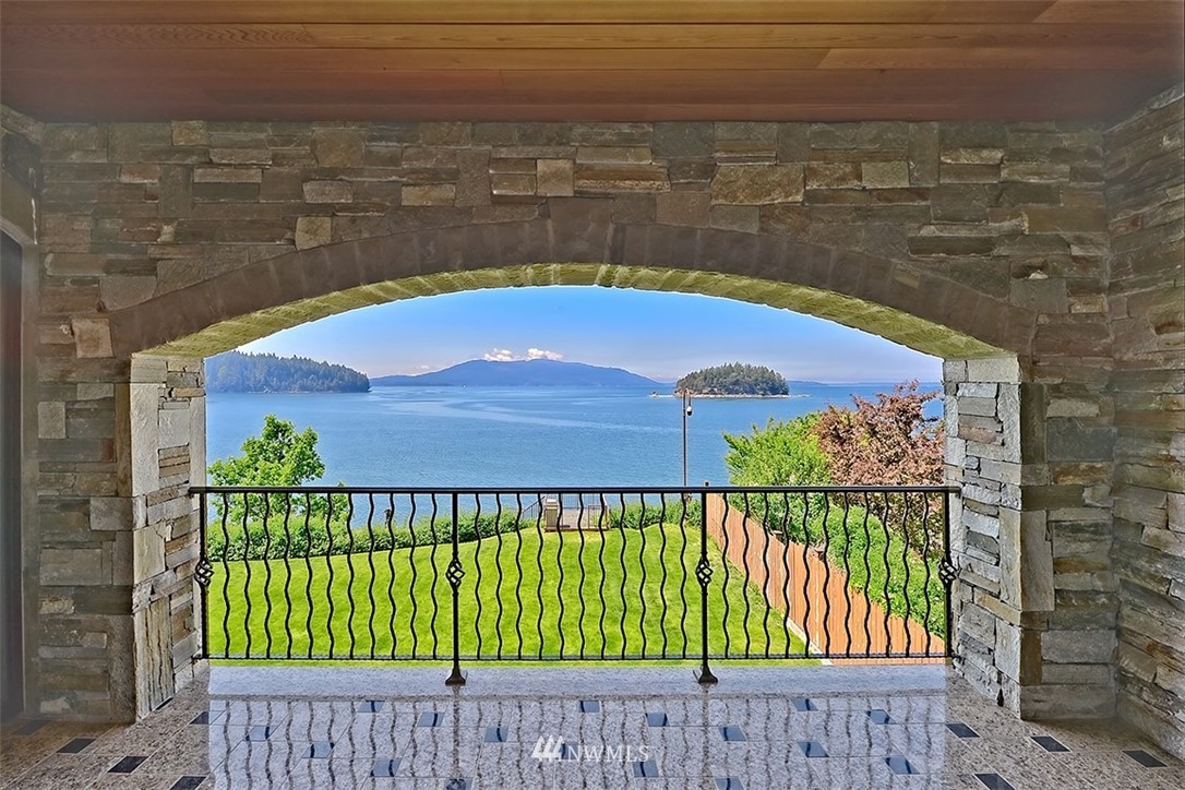 903 Chuckanut Shore Road Bellingham, WA 98229 - Photo 30 of 40