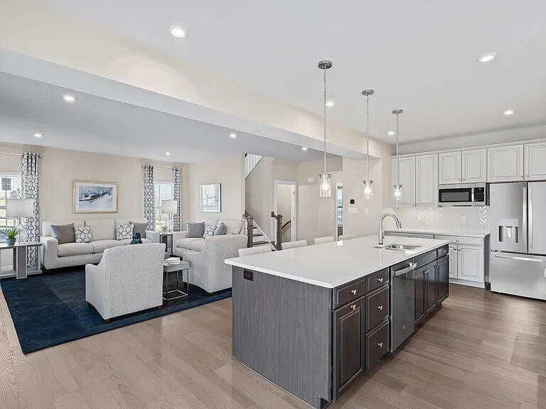 1018 Lacebark Drive Ridgeville, SC 29472 - Photo 4 of 11 33476189f4390e1897442d36a81b2bb3-cc_ft_7