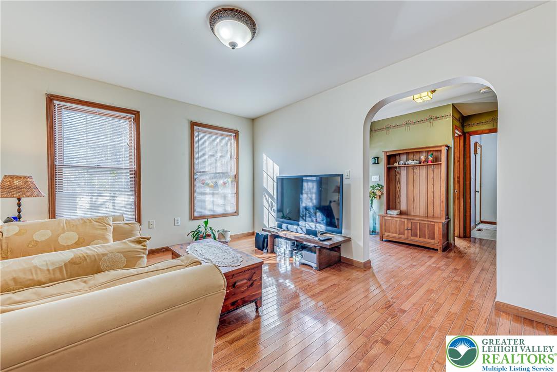 1624 Cotswald Road Tobyhanna, PA 18466 - Photo 7 of 43 Gallery Image 7