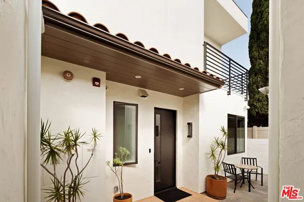 $5,200 | 2325 27th Street, Unit B, Santa Monica, CA 90405