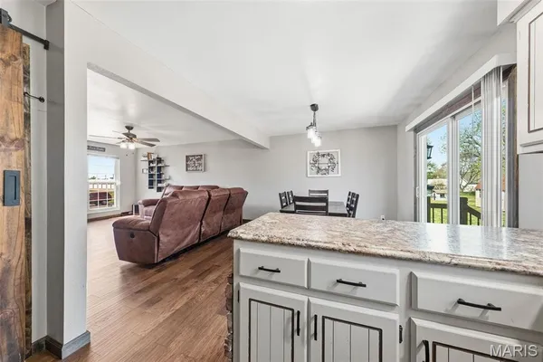 $269,000 | 217 East Shiloh Drive, Red Bud, IL 62278