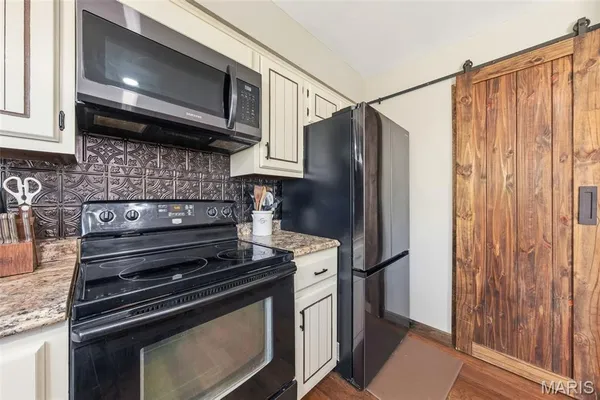 $269,000 | 217 East Shiloh Drive, Red Bud, IL 62278