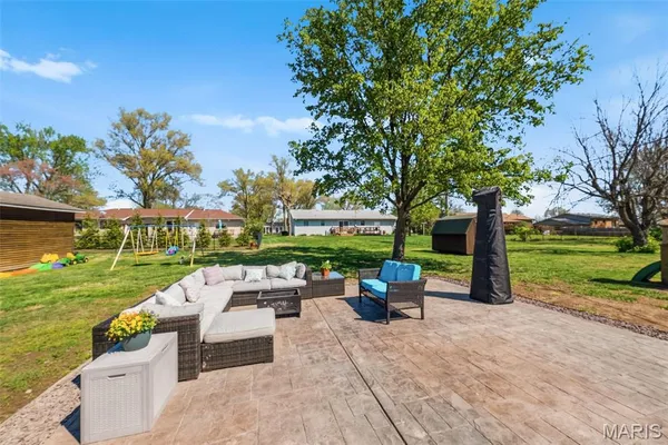 $269,000 | 217 East Shiloh Drive, Red Bud, IL 62278