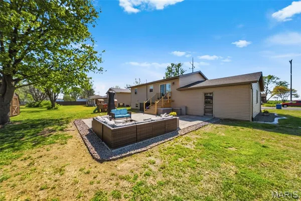 $269,000 | 217 East Shiloh Drive, Red Bud, IL 62278