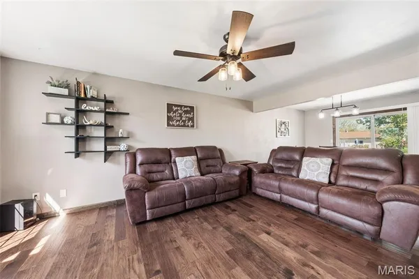 $269,000 | 217 East Shiloh Drive, Red Bud, IL 62278