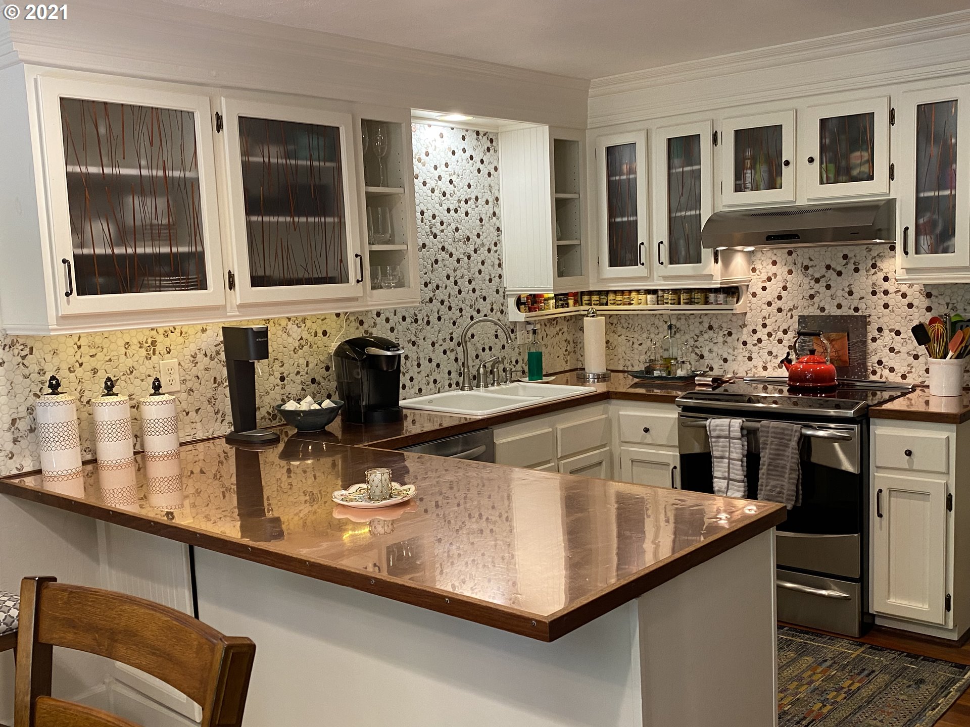2248 Ridgeway Drive Eugene, OR 97401 - Photo 1 of 17 Gallery Image 1