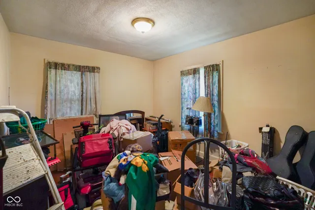 $181,900 | 100 North 6th Avenue, Beech Grove, IN 46107