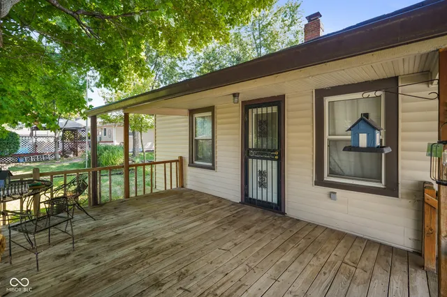 $181,900 | 100 North 6th Avenue, Beech Grove, IN 46107